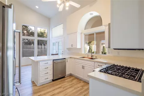 4004 Spring Crest Ln, Las Vegas, NV 89129