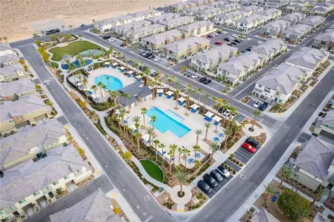 12286 Glass Desert Rd #4, Las Vegas, NV 89183
