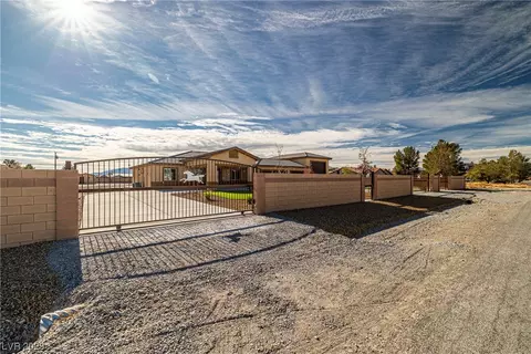 1051 W Amarillo Ave, Pahrump, NV 89048