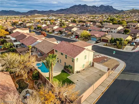 172 Sandhill Crane Ave, Henderson, NV 89002