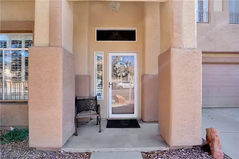 8641 Sierra Cima Ln, Las Vegas, NV 89128