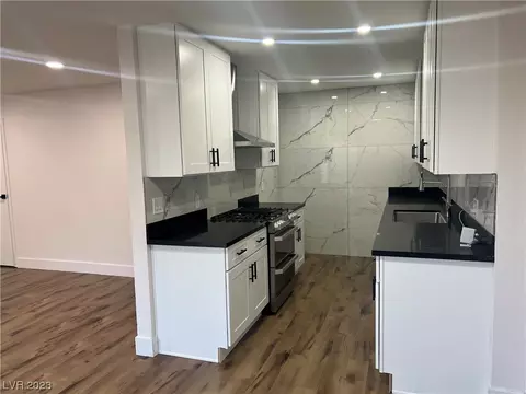 3584 Villa Knolls East Dr #0, Las Vegas, NV 89120