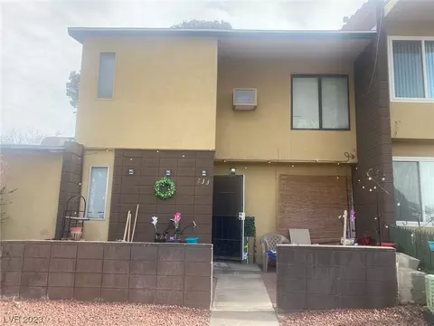 233 E Van Wagenen St, Henderson, NV 89015