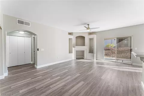 6201 E Lake Mead Blvd #111, Las Vegas, NV 89156