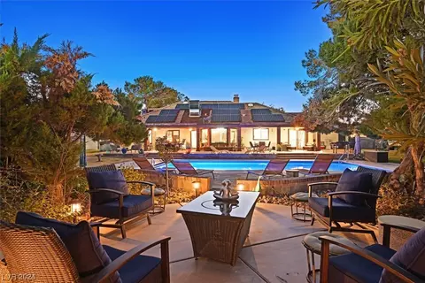 1760 Westwind Rd, Las Vegas, NV 89146