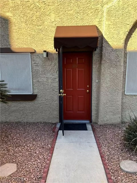 5081 Pioneer Ave #103, Las Vegas, NV 89146