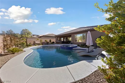 2504 Chateau Napoleon Dr, Henderson, NV 89044