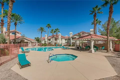 7900 Foxwood Pl #201, Las Vegas, NV 89145