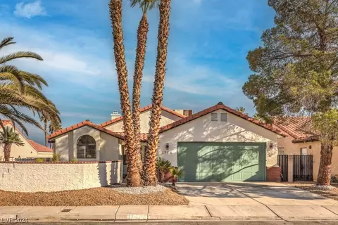 3756 Longs Peak Ct, Las Vegas, NV 89103