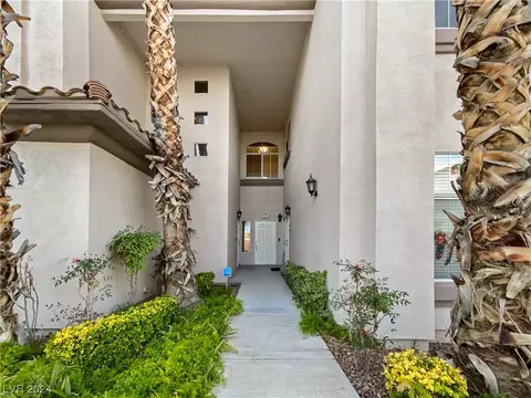 121 Emerald Forest St #201, Las Vegas, NV 89145