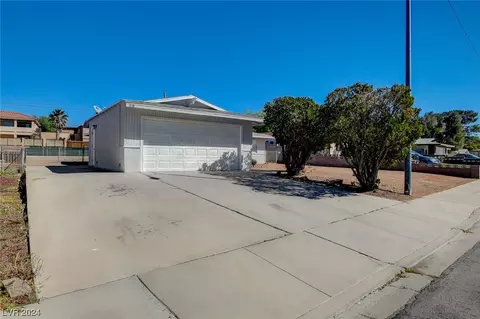 1118 Comanche Way, Boulder City, NV 89005