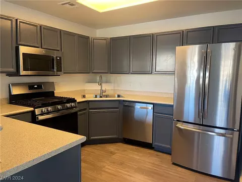 4655 Gold Dust Ave #117, Las Vegas, NV 89120