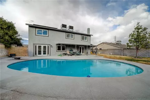 6621 Lowden Ln, Las Vegas, NV 89107