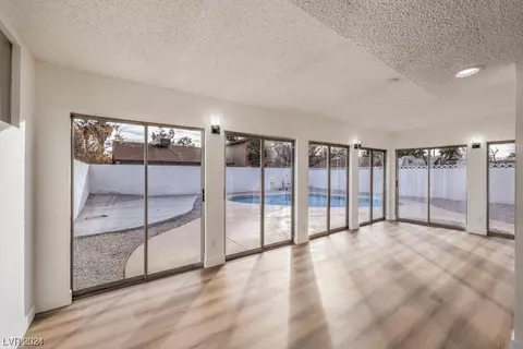 3725 Colfax Cir, Las Vegas, NV 89108