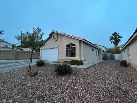 5885 Lavalette Ct, Las Vegas, NV 89113