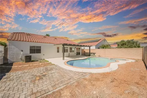 4624 Mountain Tree St, North Las Vegas, NV 89031