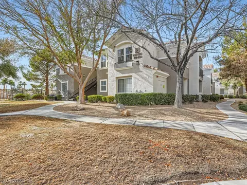 2325 Windmill Pkwy #821, Henderson, NV 89074