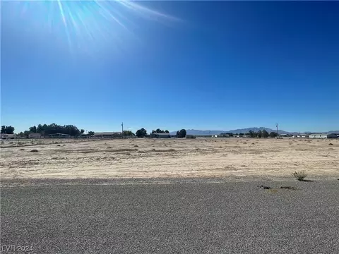 391 W Patricia Ave, Pahrump, NV 89060