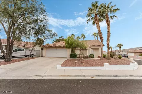 985 Hunters Run Dr, Henderson, NV 89002