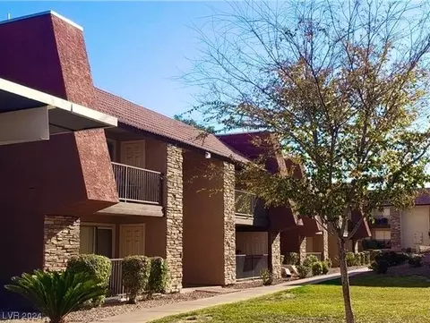 5405 Indian River Dr #393, Las Vegas, NV 89103