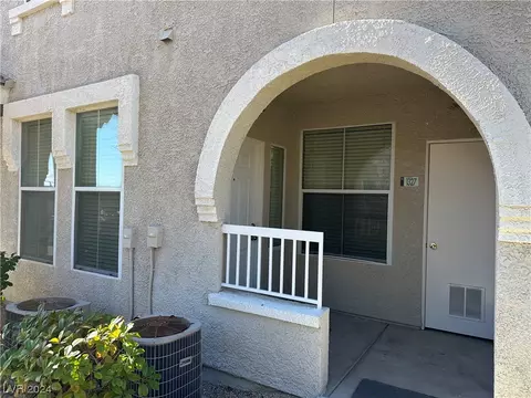 10001 Peace Way #1327, Las Vegas, NV 89147