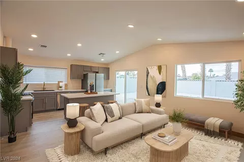 5137 Rappahanock St, Las Vegas, NV 89122