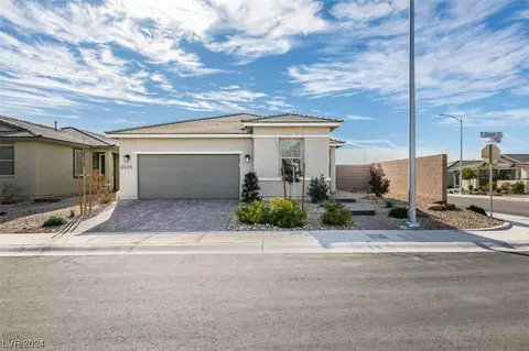 2105 Elmont Ave, North Las Vegas, NV 89086