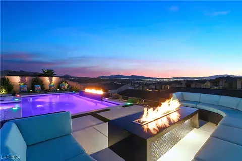 13 Hilltop Crest St, Henderson, NV 89011