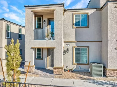 5673 Steampunk St, Las Vegas, NV 89118