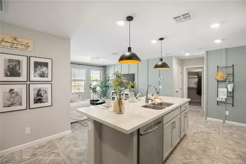 4286 Lemay Ave #1, Las Vegas, NV 89115