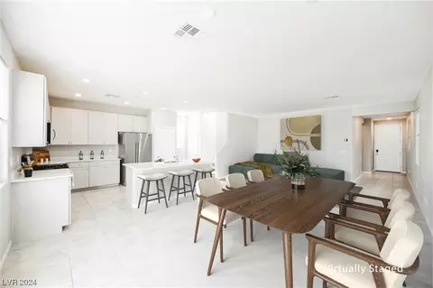 6824 Vacarez Dr, Las Vegas, NV 89149