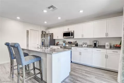 6846 Magenta Moon St, North Las Vegas, NV 89086