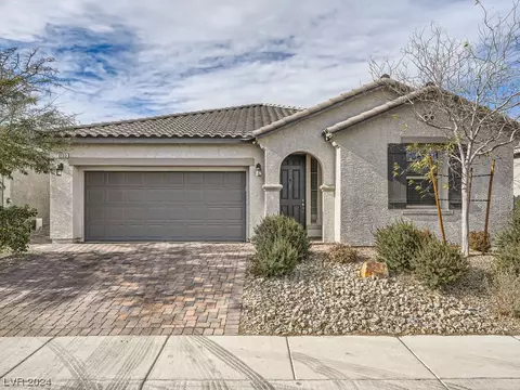9133 Fairview Heights St, Las Vegas, NV 89113