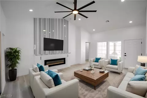 10000 Woodhouse Dr, Las Vegas, NV 89134