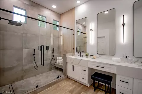 7476 Desert Flame Ct, Las Vegas, NV 89149
