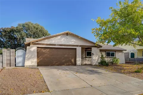 610 Fernbrook Dr, Henderson, NV 89002