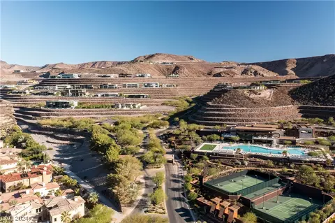 29 Boulderback Dr, Henderson, NV 89012