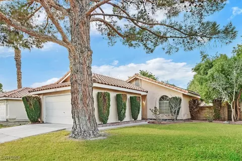 2814 Prickley Pear Dr, Henderson, NV 89074