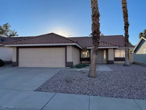 823 Coastal Beach Rd, Henderson, NV 89002