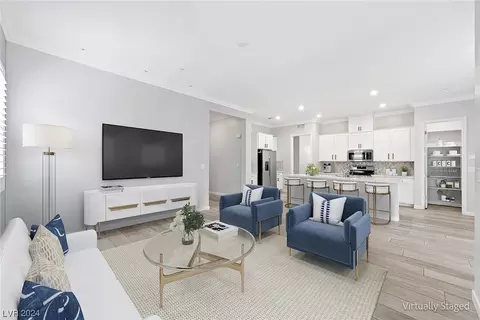 692 Sunray Park St, Henderson, NV 89011