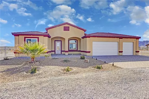 851 W Huracan St, Pahrump, NV 89048
