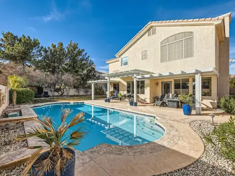 9925 Price Point Ave, Las Vegas, NV 89147