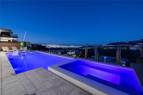 650 Blackrock Rim Dr, Henderson, NV 89012