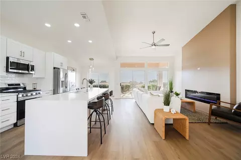 2724 Valley Downs Dr #0, Las Vegas, NV 89134