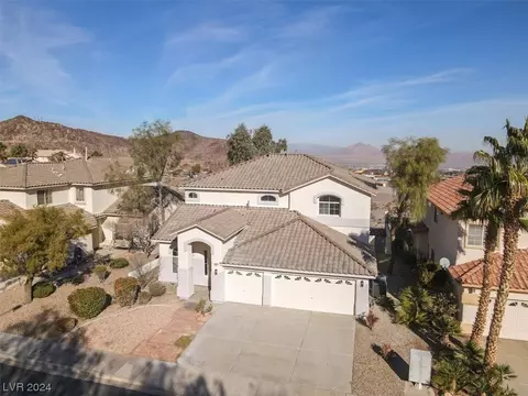 702 Descartes Ave, Henderson, NV 89002