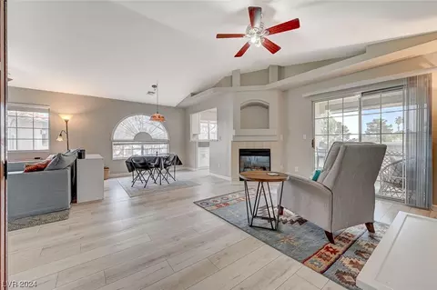 3440 Winterhaven St #204, Las Vegas, NV 89108