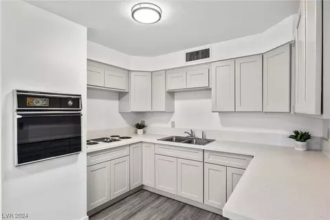350 E Desert Inn Rd #B101, Las Vegas, NV 89109