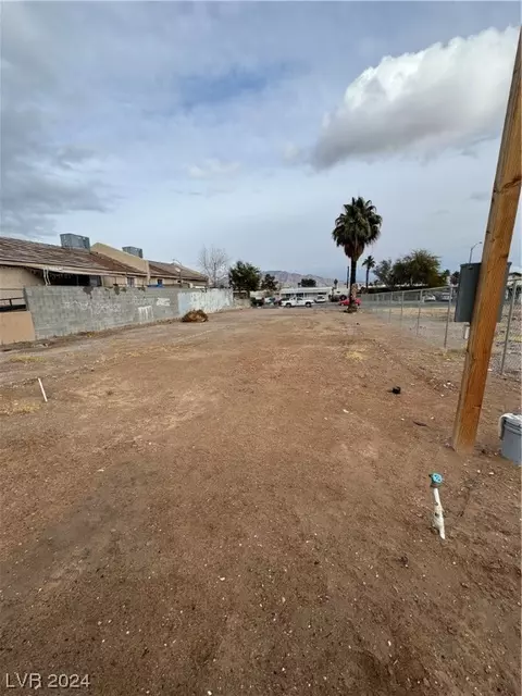 1028 Pearl Ave, Las Vegas, NV 89104