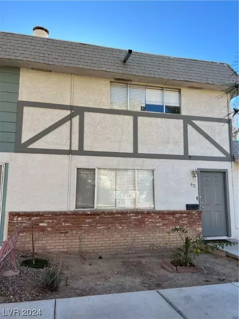 671 Greenbriar Townhouse Way, Las Vegas, NV 89121