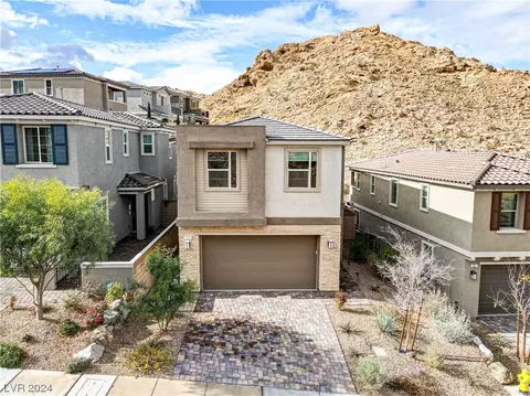 77 Moon Hill Dr, Henderson, NV 89011